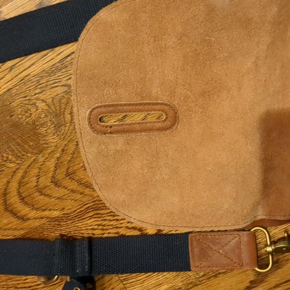 Lucky Brand southwestern crossbody with gold and leather details - Picture 7 of 15